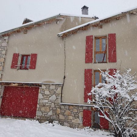 Maison de montagne dans charmant village du Capcir Fontrabiouse Extérieur photo